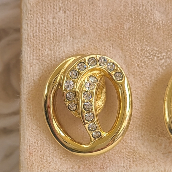 Gorgeous Rare Vintage Dior 14k Gold Post Earrings- Excellent Vintage Condition - Picture 5 of 8